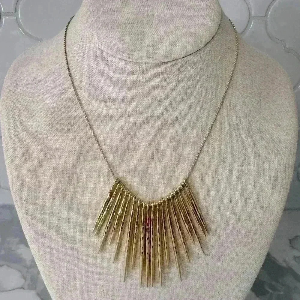 Stella & Dot Kari Fringe Necklace - Gold